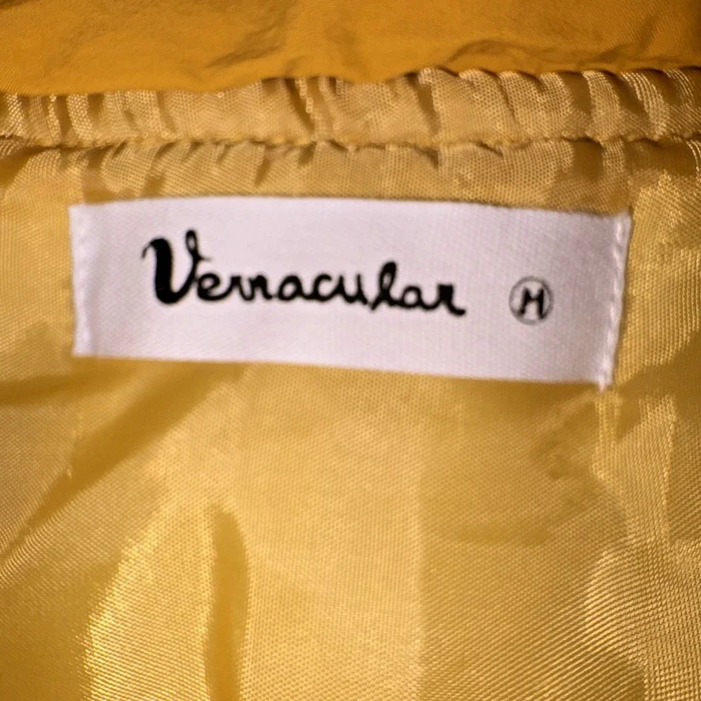 Vernacular Men's Light Puffer‎ Jacket Mustard Gold Medium EUC Quilted Outdoor
